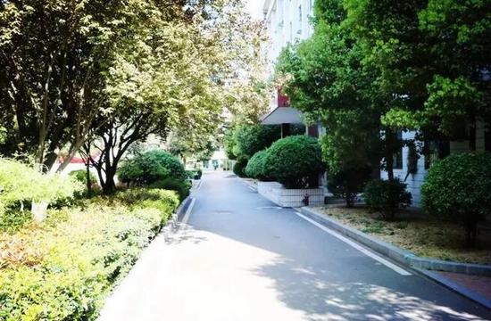 离场通道