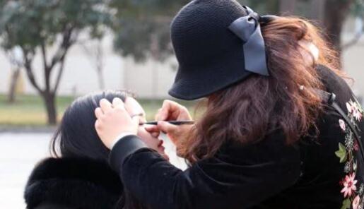 艺考培训机构老师